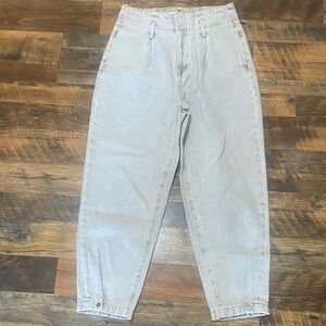 Insane Gene Hi-Rise Balloon Light Wash Denim Jeans‎